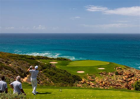 Pinnacle golf club - Pinnacle Golf Club's private course offers pure golf excitement from the first tee to the eighteenth green. This Lanny Wadkins Signature Course is known to stir emotions with its breathtaking vistas. 